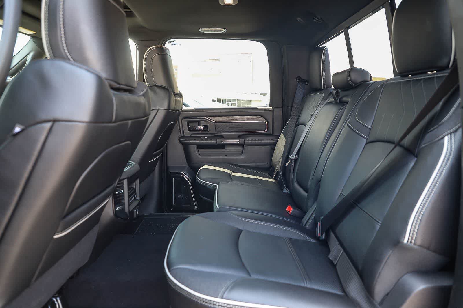 New 2026 RAM 2500 Limited AWD/4WD image 18
