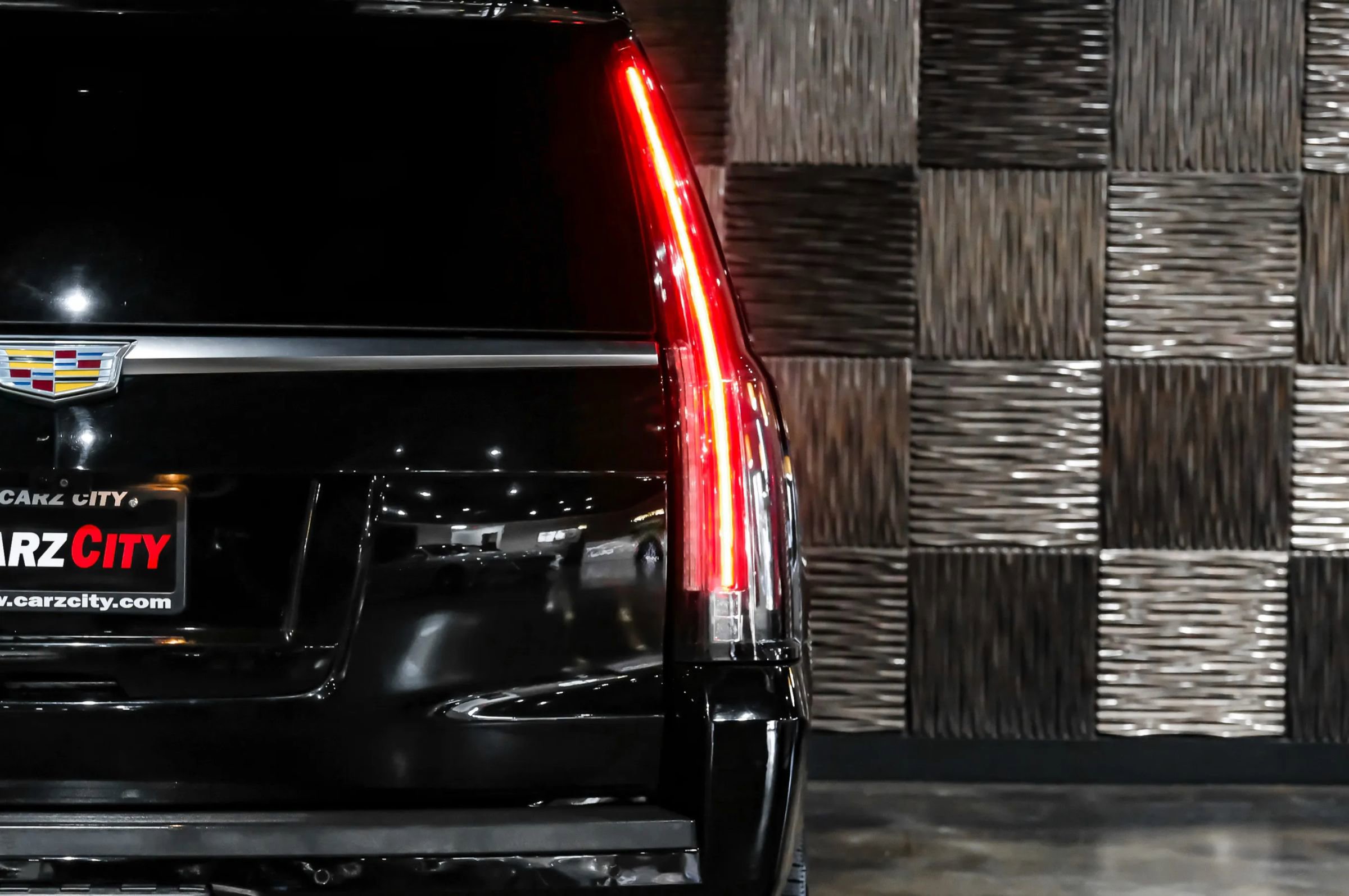 Used 2017 Cadillac Escalade ESV Luxury RWD image 58