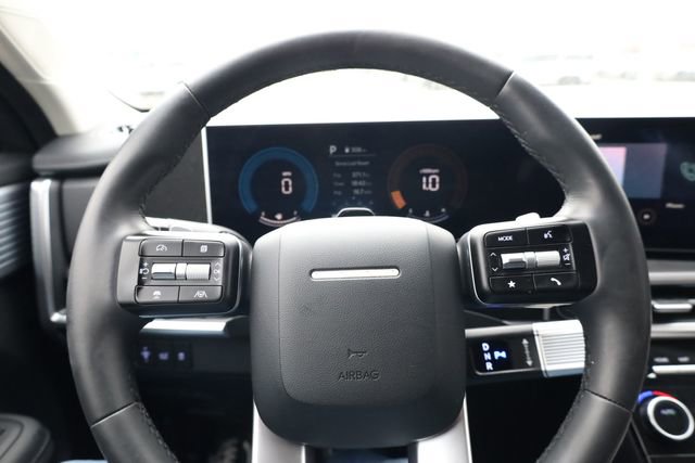 Certified 2025 Hyundai Santa Fe SEL image 14
