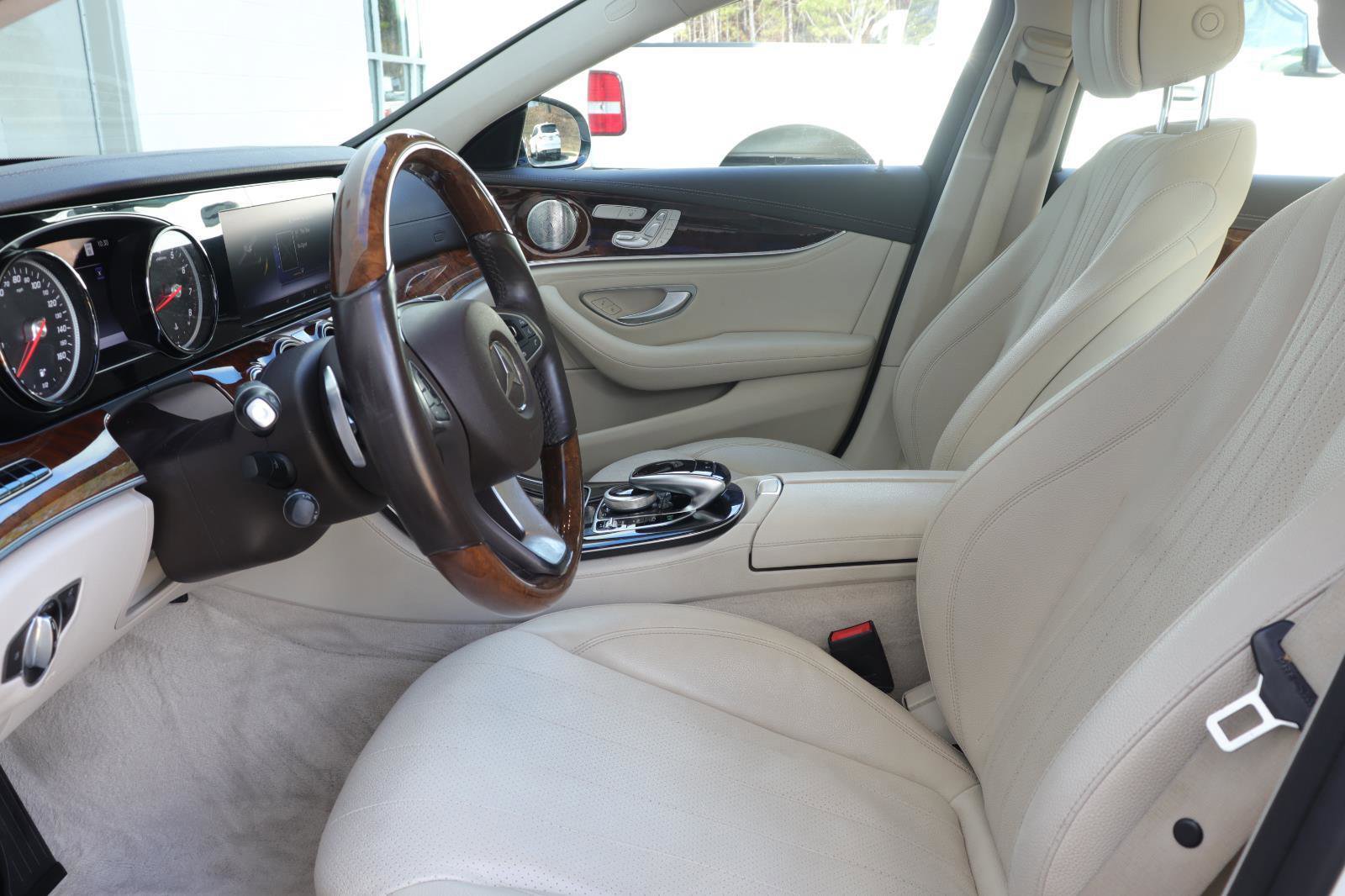 Used 2018 Mercedes-Benz E 300 image 11