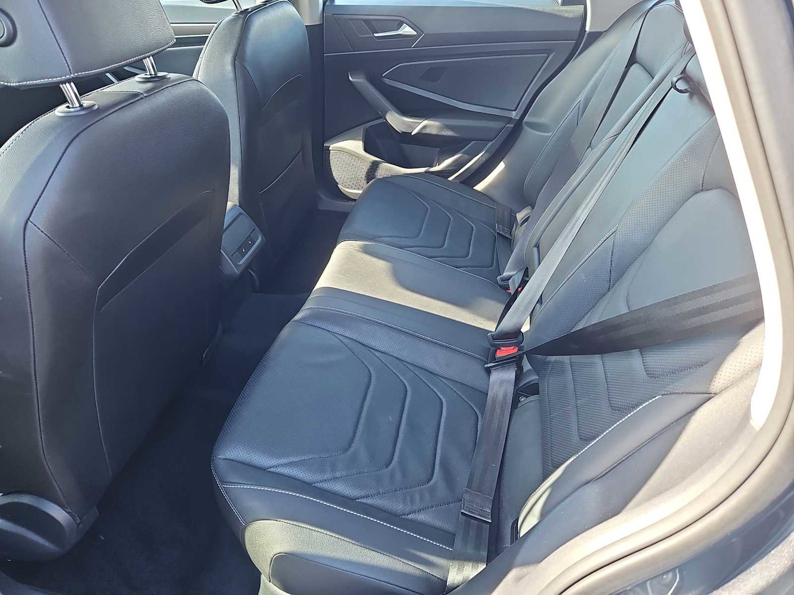 Used 2021 Volkswagen Jetta SEL Premium image 35