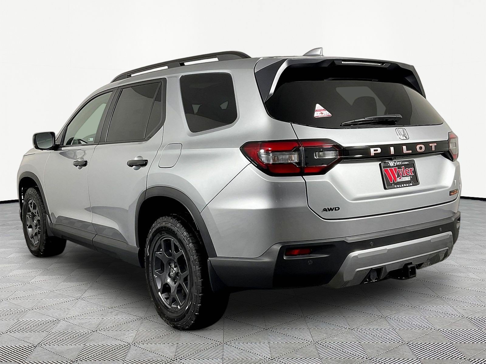 New 2026 Honda Pilot TrailSport image 4