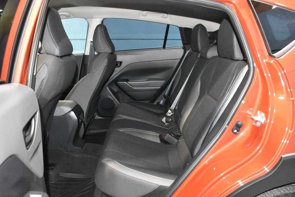 Used 2025 Subaru Crosstrek 2.0i Premium image 18
