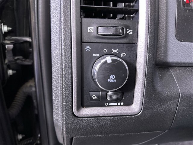 Used 2018 RAM 1500 Express image 18