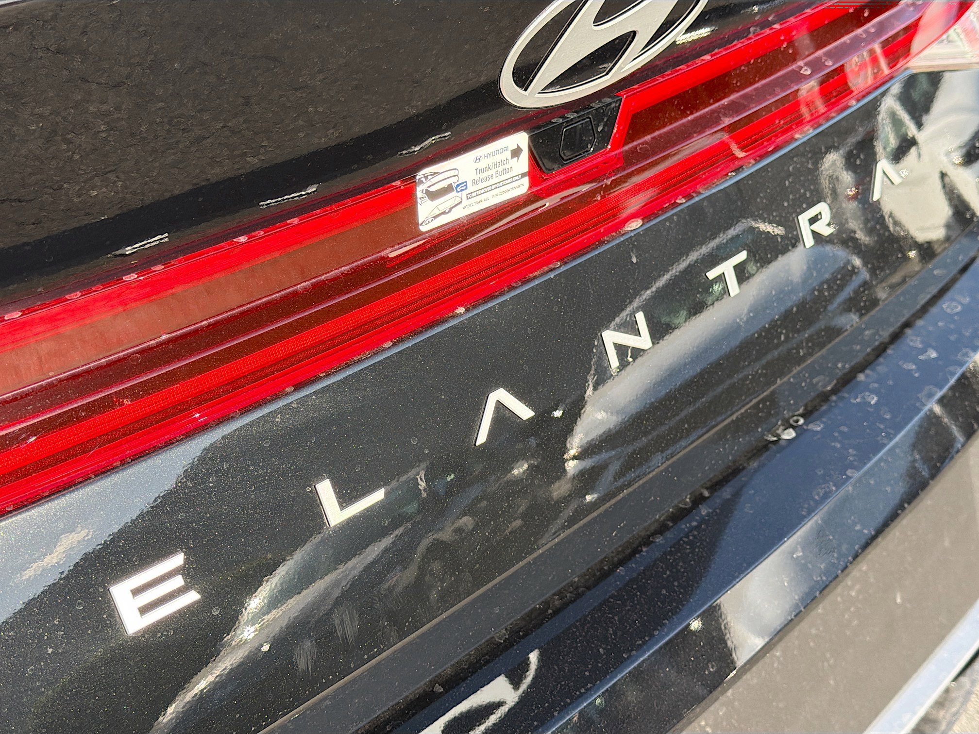 New 2026 Hyundai Elantra Limited image 11