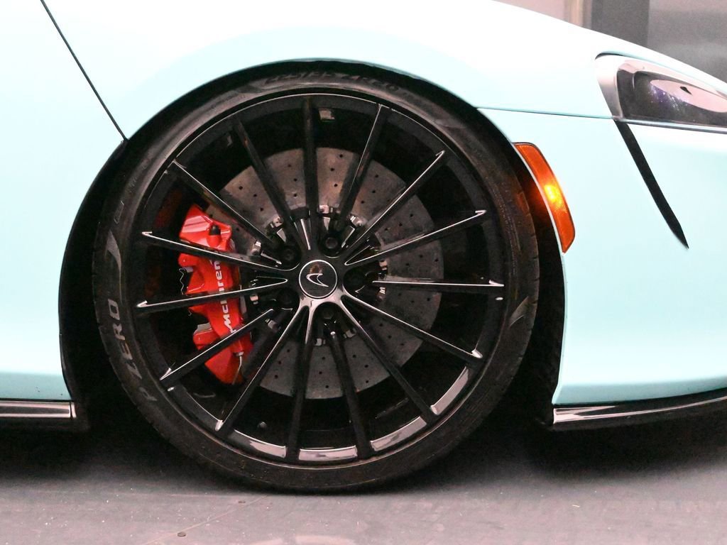 Used 2022 McLaren GT image 20