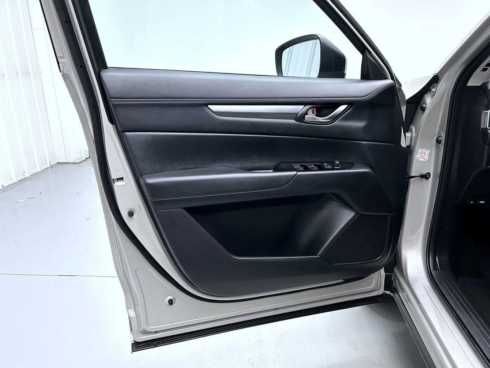 Used 2025 MAZDA CX-5 AWD 2.5 S w/ Preferred Package image 9