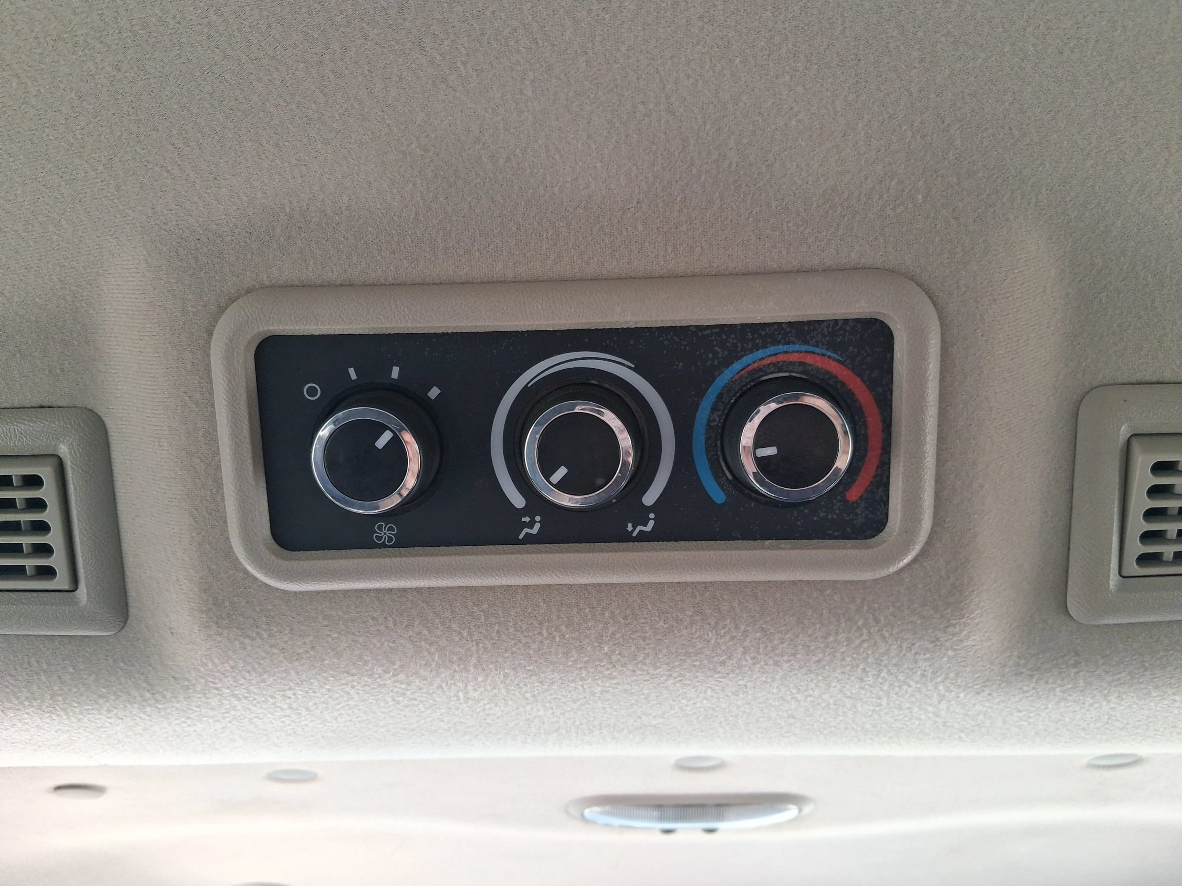 Used 2017 Chevrolet Express 2500 LS RWD image 36