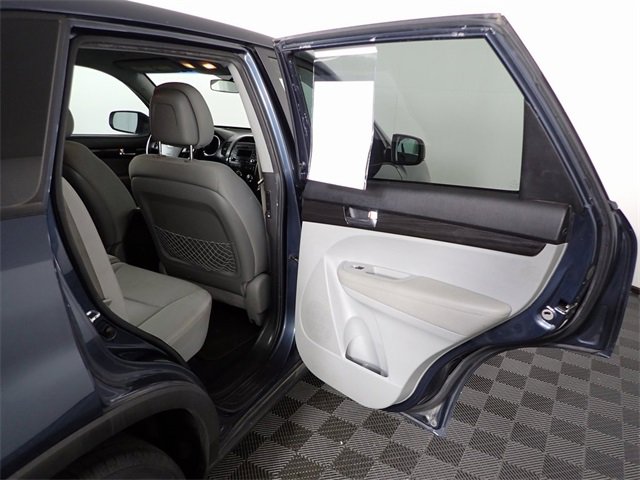 Used 2011 Kia Sorento 2WD image 27