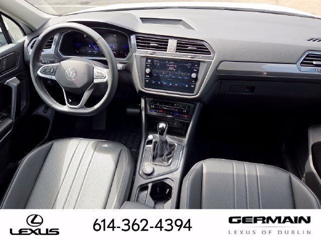Used 2024 Volkswagen Tiguan SE AWD/4WD image 34