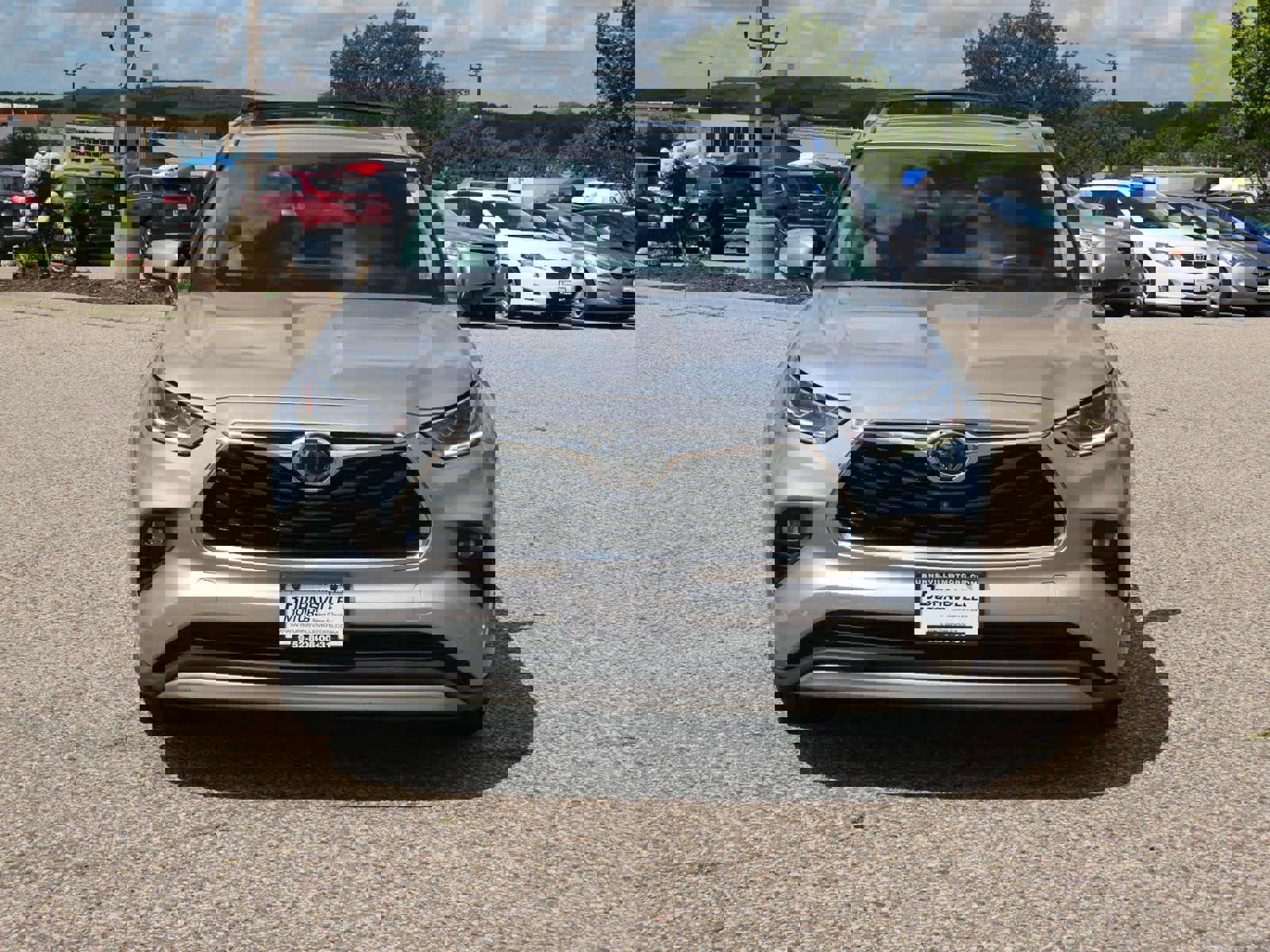 Used 2020 Toyota Highlander Platinum image 2