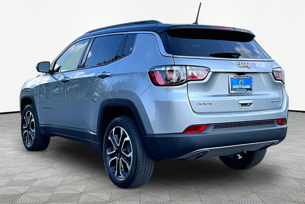 Used 2023 Jeep Compass Limited w/ Sun and Sound Group AWD/4WD image 5