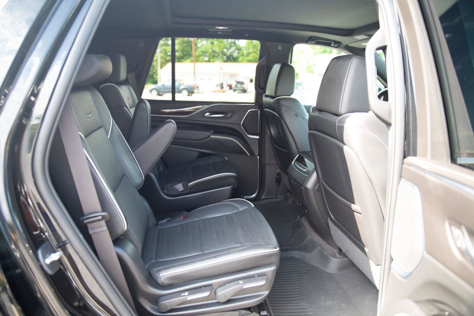 Used 2022 Cadillac Escalade Premium Luxury image 27