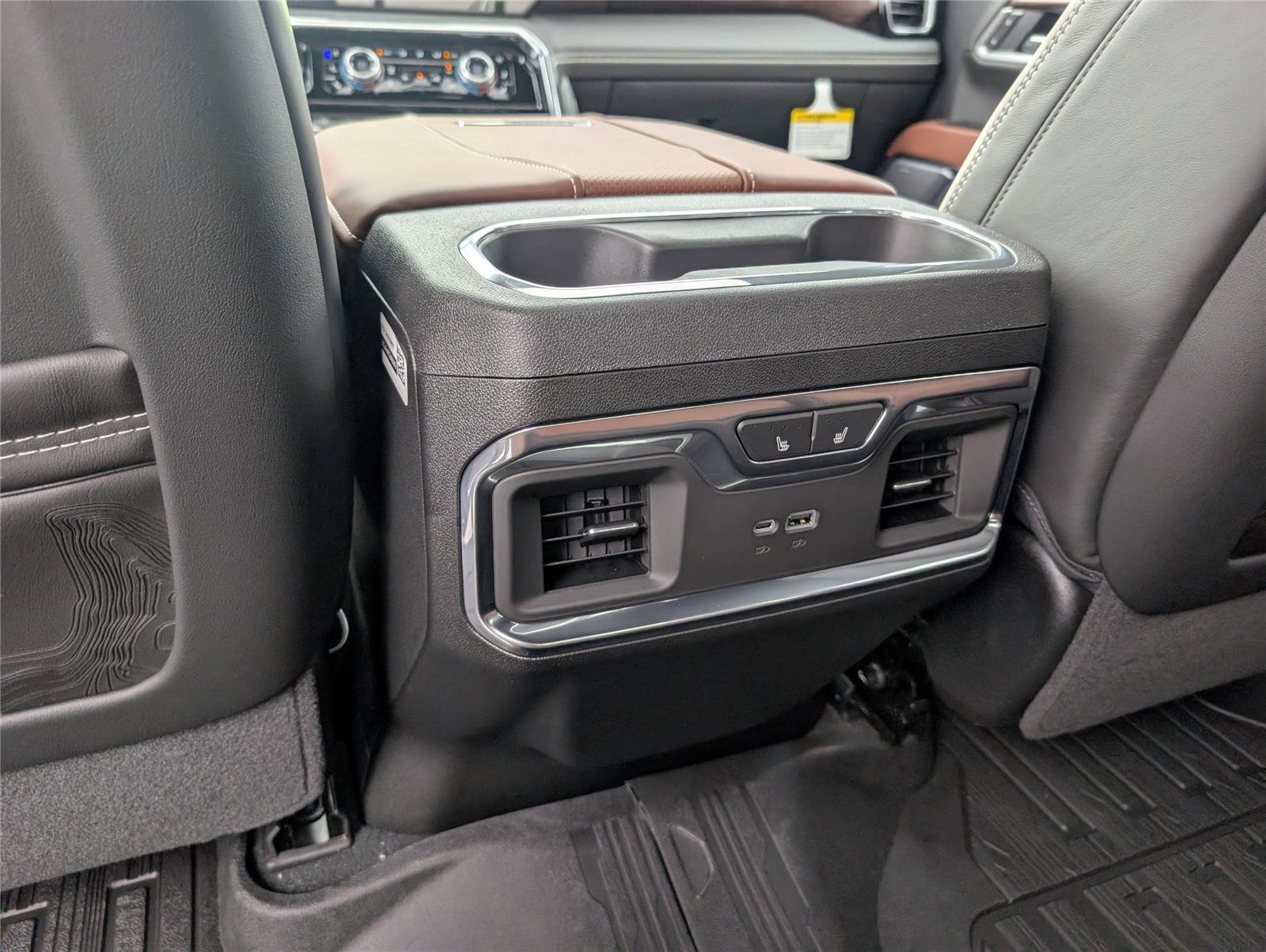 New 2026 GMC Sierra 2500 Denali Ultimate AWD/4WD image 11