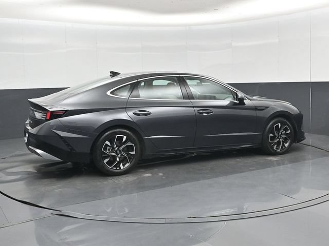 Used 2024 Hyundai Sonata SEL FWD image 3