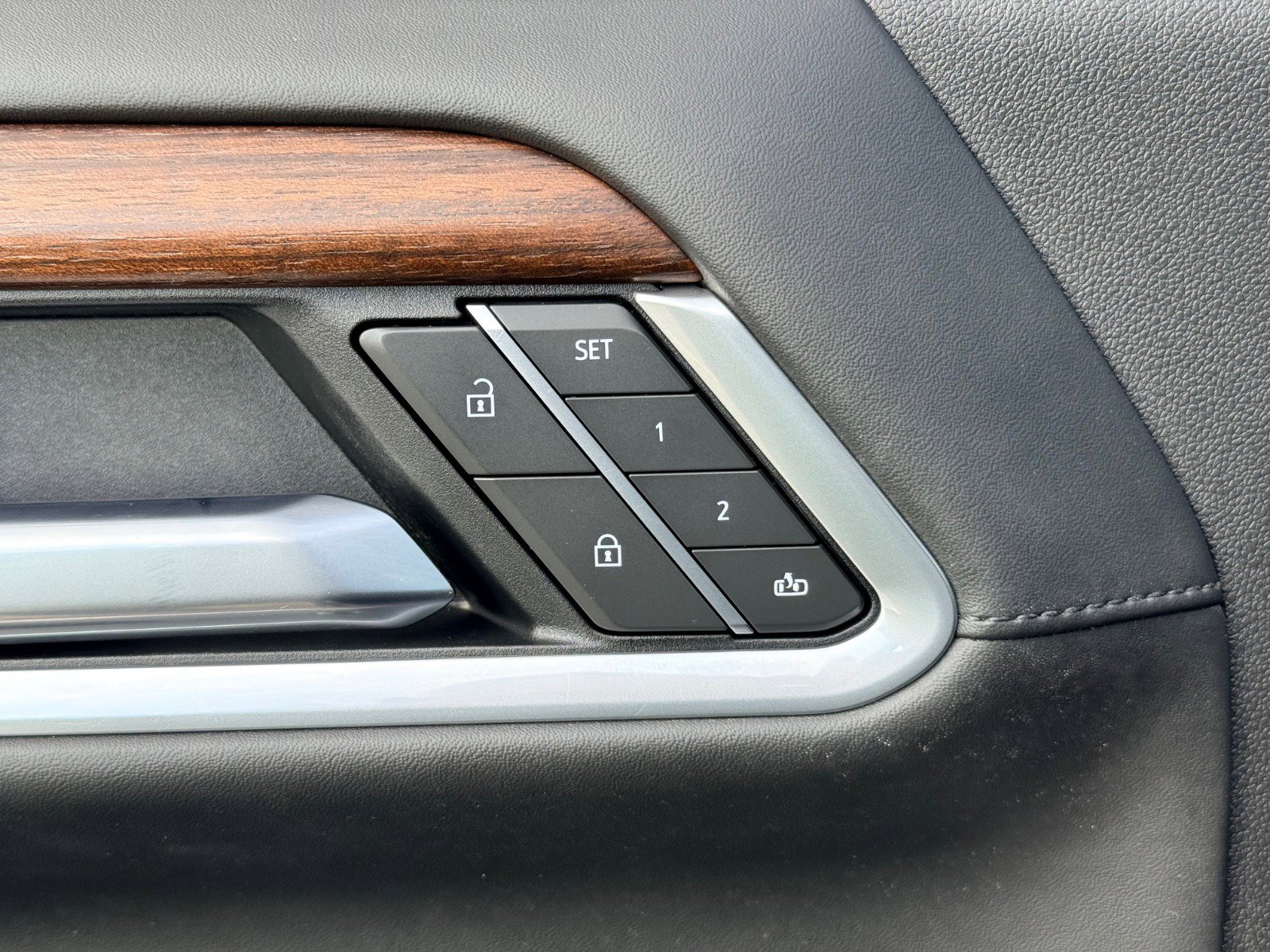 Certified 2025 GMC Sierra 3500 Denali Ultimate image 13