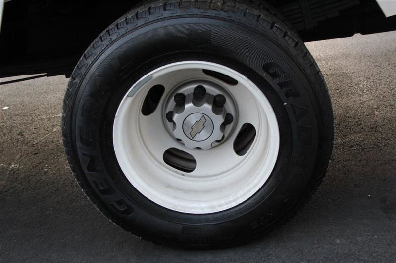 Used 2024 Chevrolet Express 3500 w/ Power Convenience Package image 22