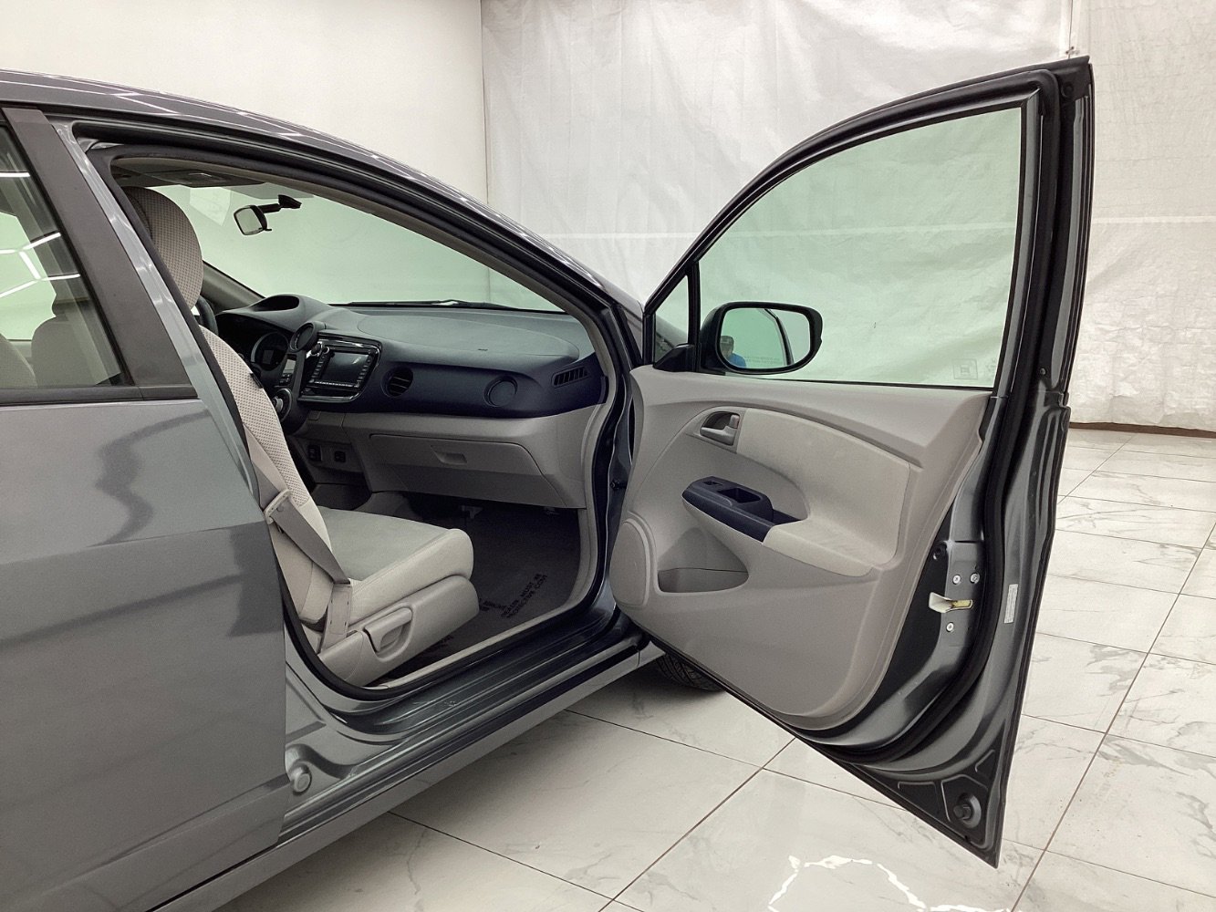 Used 2010 Honda Insight EX image 17