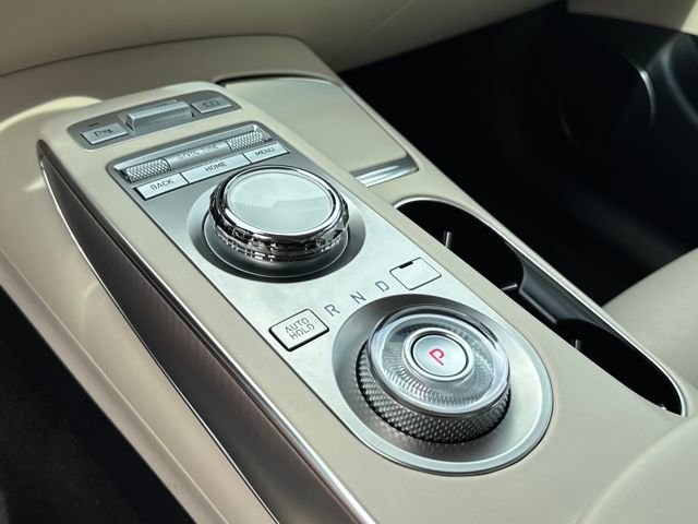 Used 2024 Genesis GV70 2.5T w/ Select Package image 15