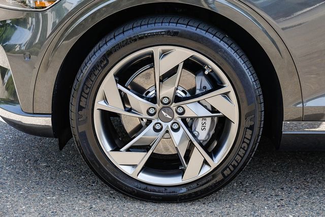 Used 2023 Genesis Electrified GV70 AWD/4WD image 11