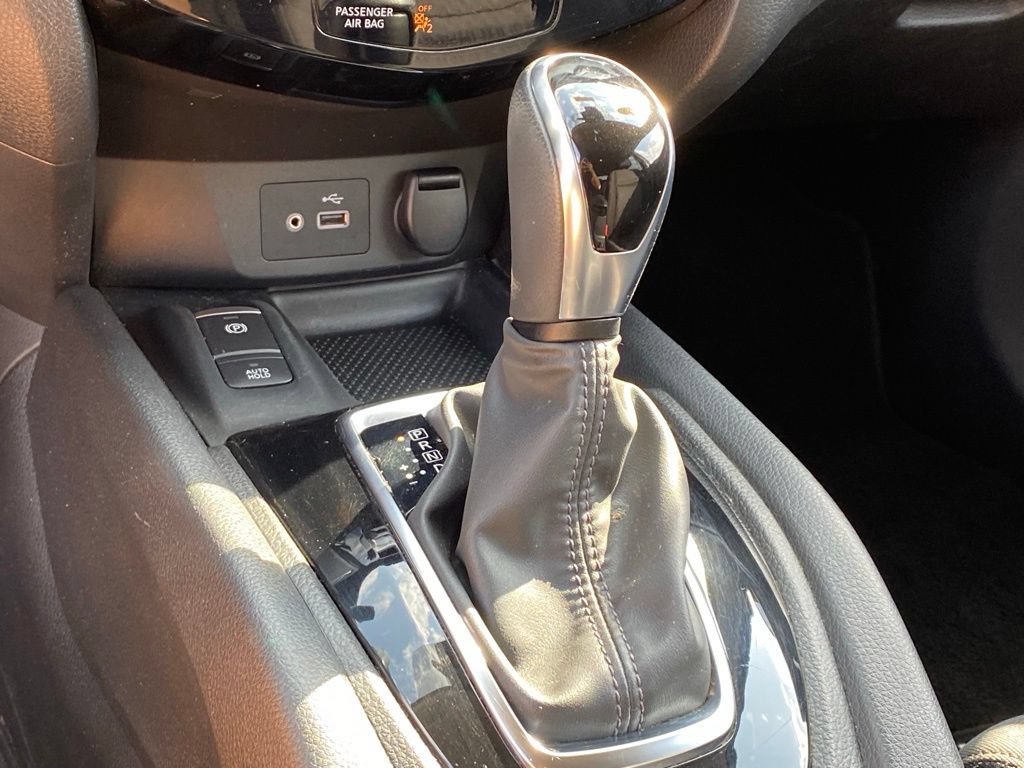 Used 2020 Nissan Rogue SV w/ Premium Package FWD image 20