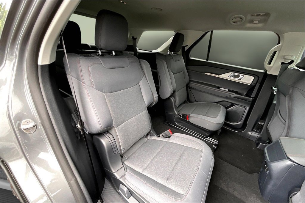New 2026 Ford Explorer Active RWD image 10