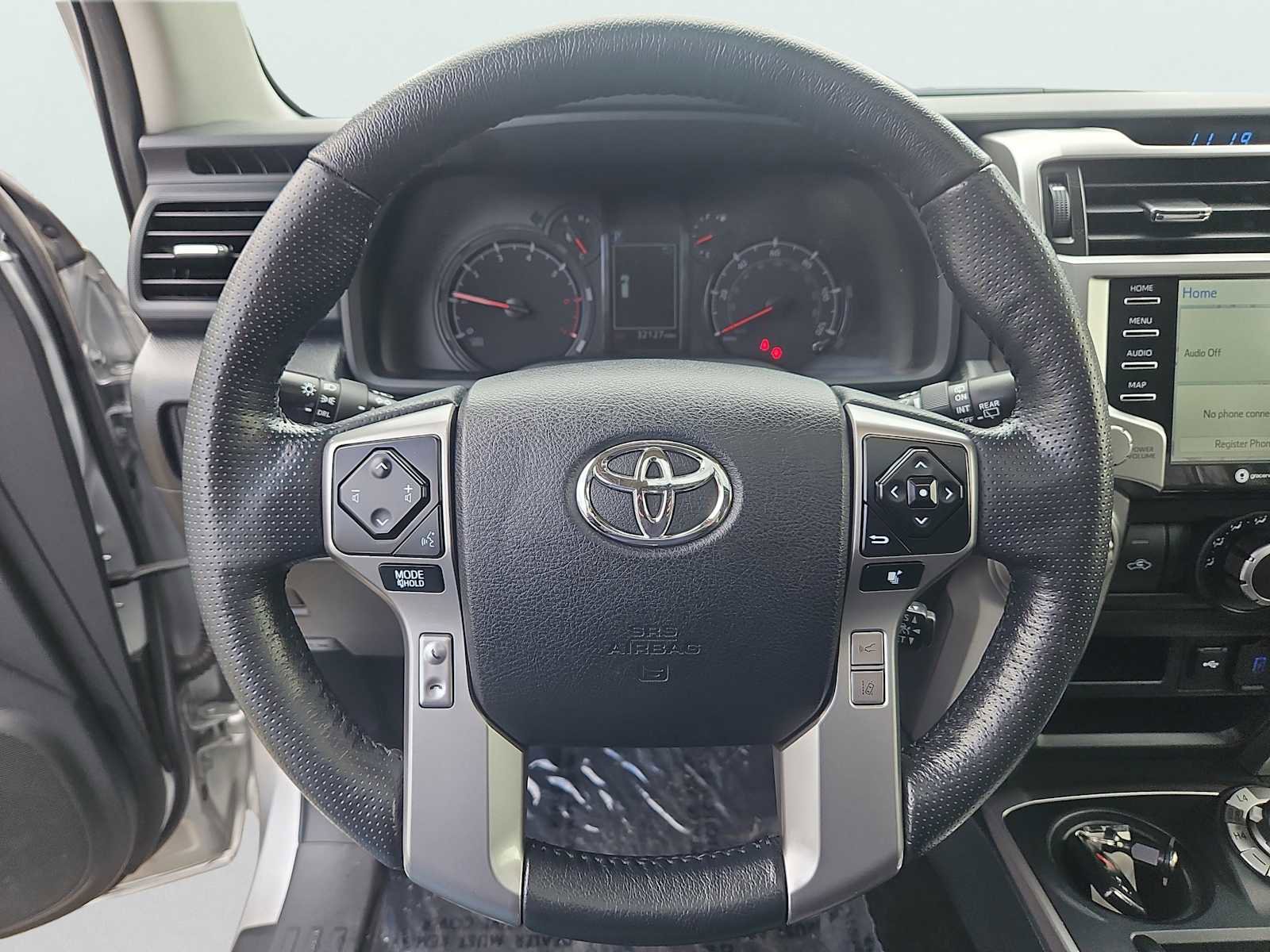 Used 2023 Toyota 4Runner SR5 Premium w/ Moonroof Package AWD/4WD image 29
