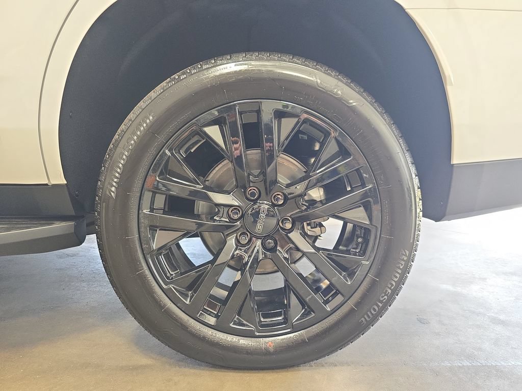 New 2026 GMC Yukon Elevation w/ Elevation Premium Package AWD/4WD image 39