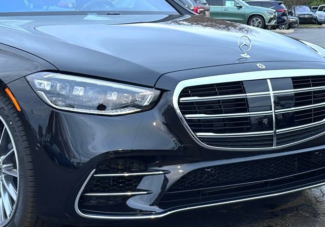 New 2026 Mercedes-Benz S 580 4MATIC Sedan image 2