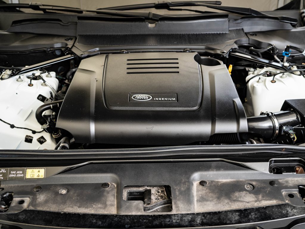 Used 2023 Land Rover Discovery S R-Dynamic image 36