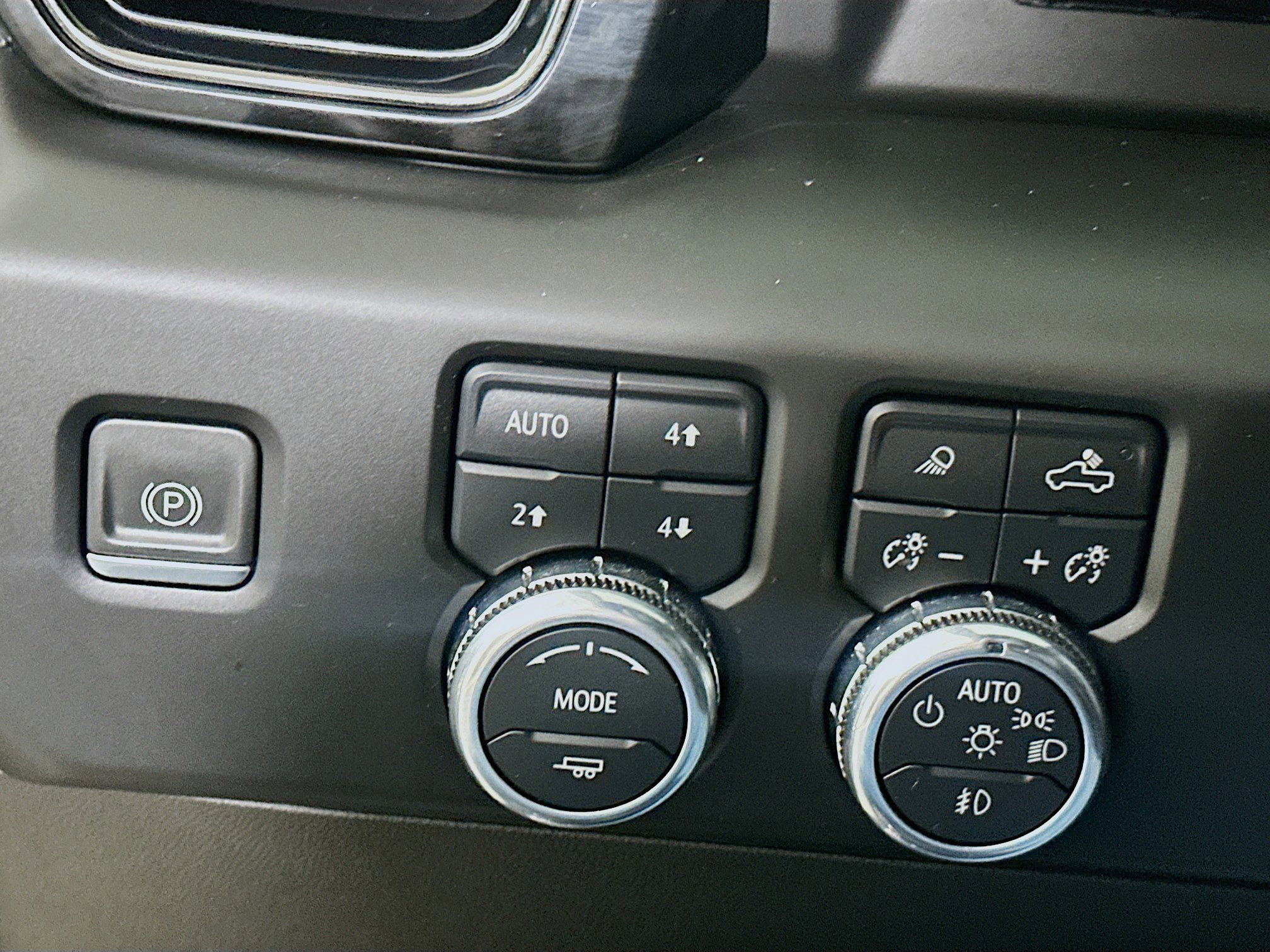 Used 2023 GMC Sierra 1500 AT4 w/ AT4 Premium Package image 17