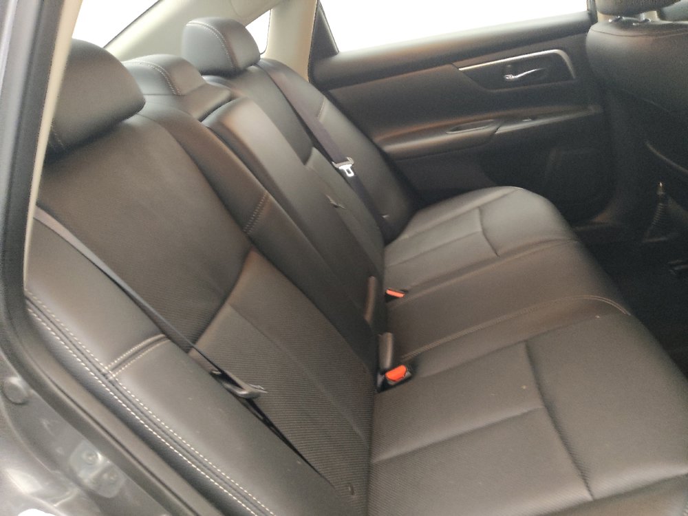 Used 2016 Nissan Altima 2.5 SL w/ Moonroof Package FWD image 19
