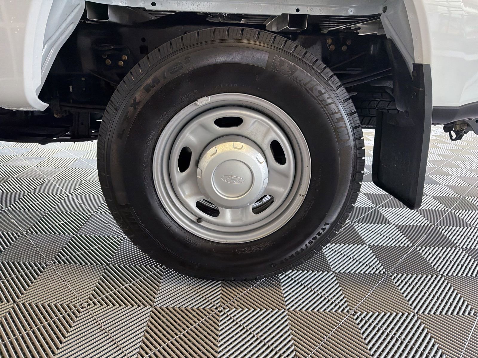 Used 2024 Ford F250 XL image 8