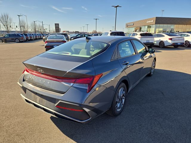 Certified 2024 Hyundai Elantra SEL image 6