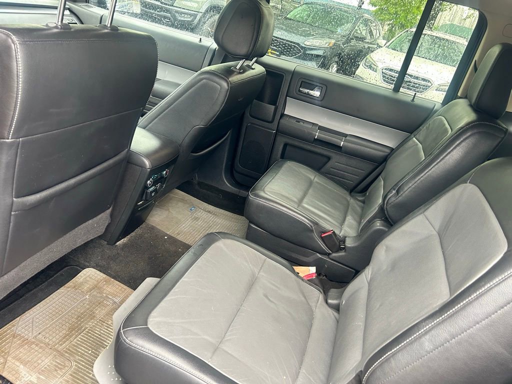 Used 2013 Ford Flex Limited FWD image 11