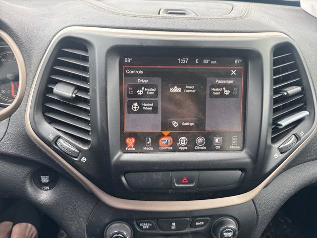 Used 2017 Jeep Cherokee Limited FWD image 13