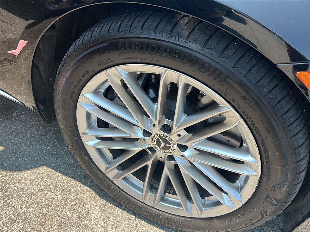 Used 2021 Mercedes-Benz S 580 4MATIC Sedan image 3