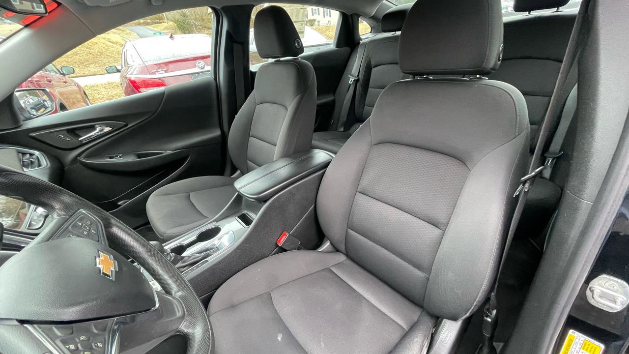 Used 2021 Chevrolet Malibu LT image 17