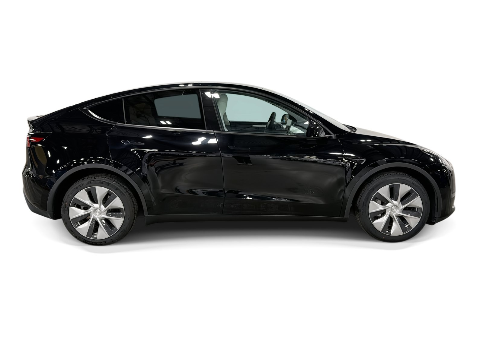 Certified 2023 Tesla Model Y Long Range AWD/4WD image 7