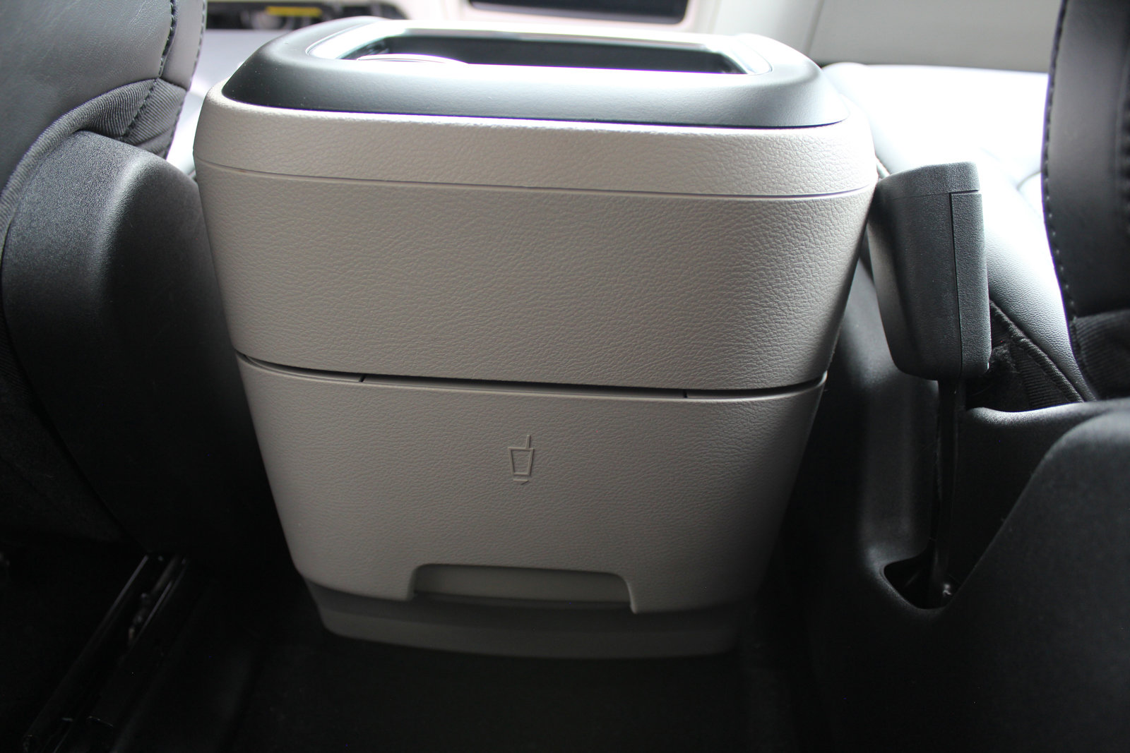 Used 2024 Chrysler Pacifica Select image 46