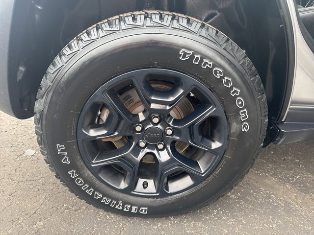 Used 2022 Jeep Cherokee Trailhawk w/ Comfort/Convenience Group image 28