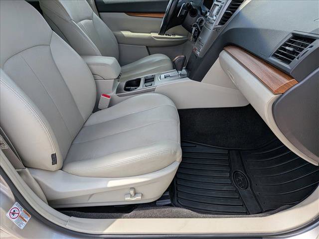 Used 2014 Subaru Outback 2.5i Limited image 20