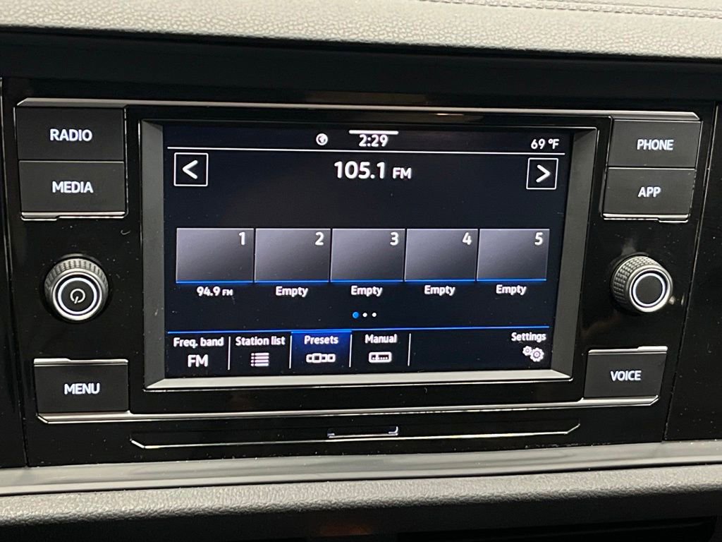 Used 2024 Volkswagen Jetta SE FWD image 27