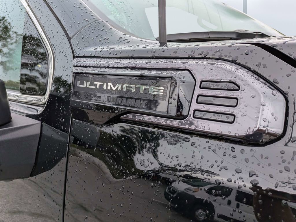 Used 2025 GMC Sierra 2500 Denali Ultimate image 12