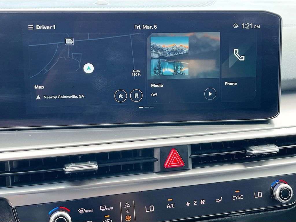 Certified 2025 Kia Sorento S image 18