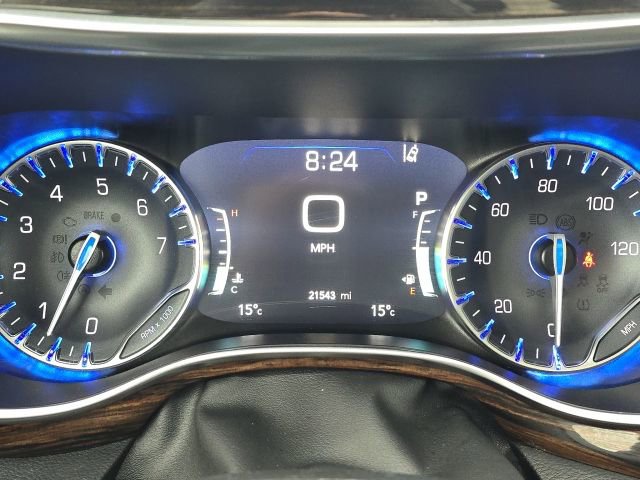 Used 2024 Chrysler Pacifica Limited image 28