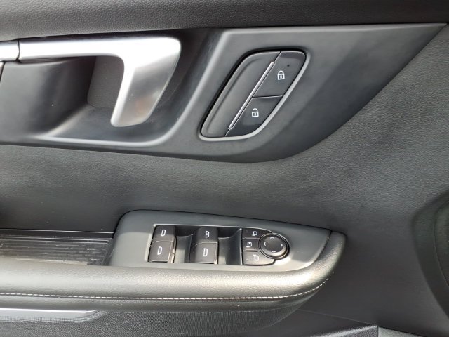 Used 2025 Buick Enclave Preferred FWD image 29