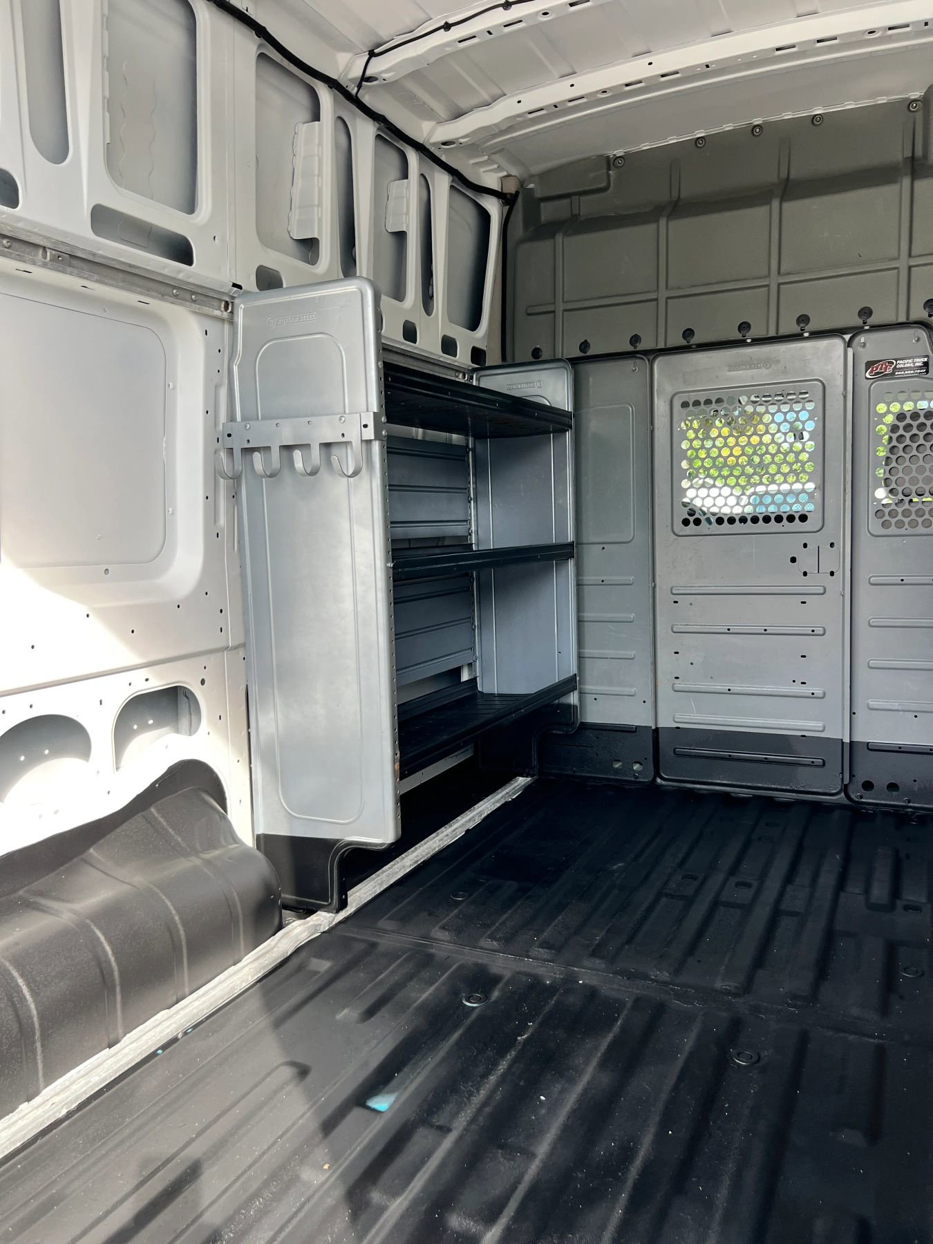 Used 2015 Nissan NV 2500 S w/ Power Package image 15