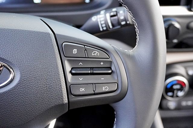 New 2026 Hyundai Venue SEL FWD image 39