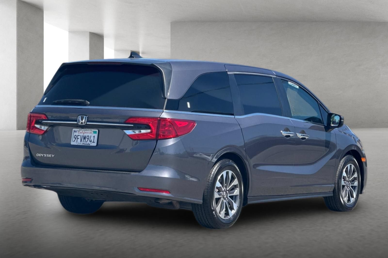 Used 2023 Honda Odyssey EX-L image 4